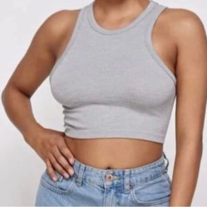 Womens tank top crop Size large NWOT
